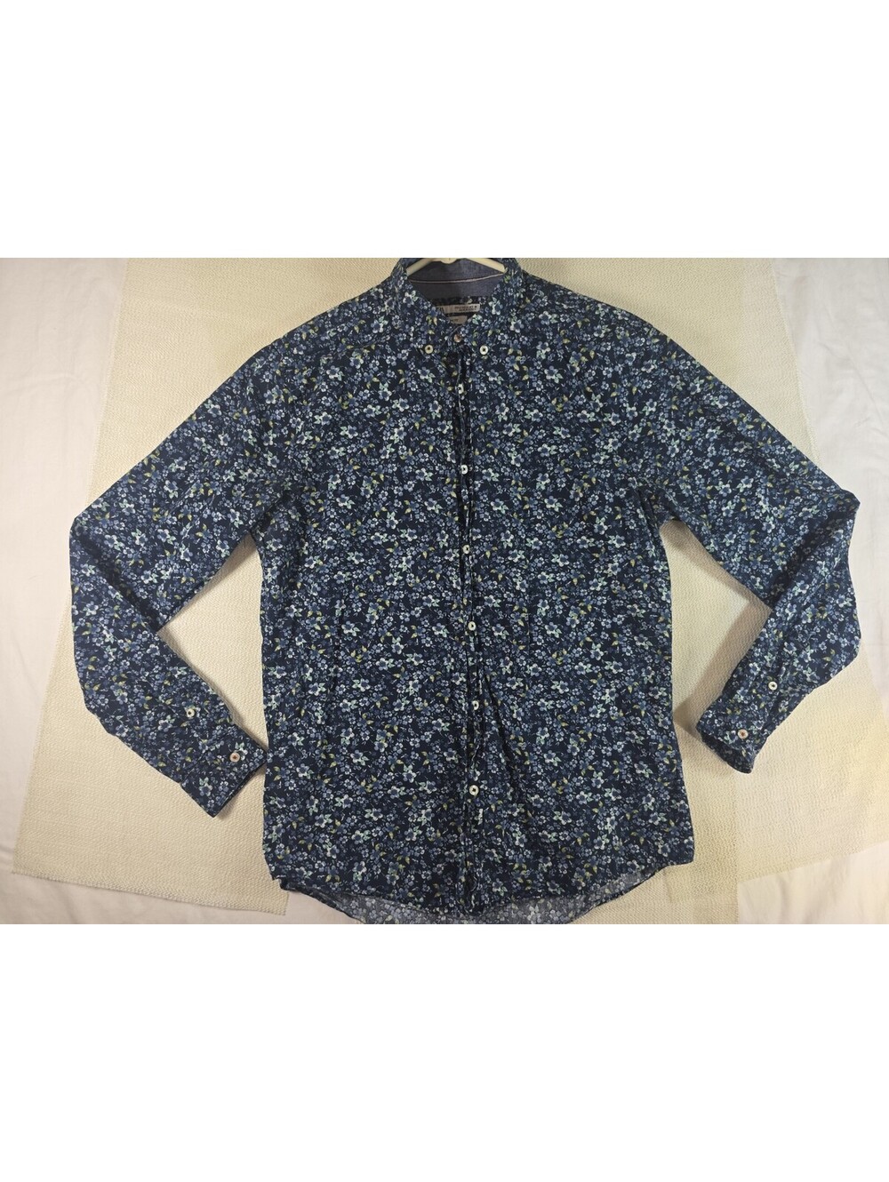 Zara Men's Slim Fit Floral Button Down Shirt Size Medium Blue Long Sleeve
